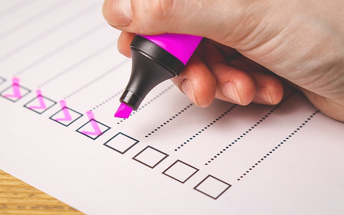 Symbolisch: Teilweise abgehakte To-Do-Liste